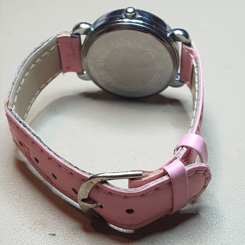 🦋10/$20🦋 Monster High Silver/Pink Leather Girl's Watch - Picture 4 of 5